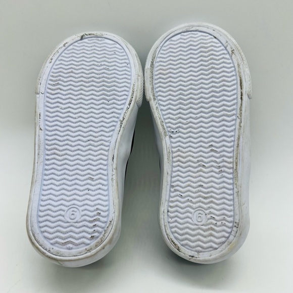 TOMMY BAHAMA BABY BOY SLIP ON SNEAKERS WITH DINOSAUR PRINT SIZE 6 - Picture 9 of 13